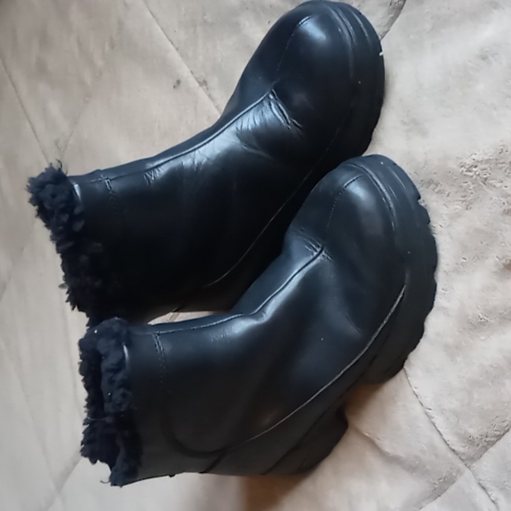 Ugg Sierra Leather Ankle Waterproof Boot